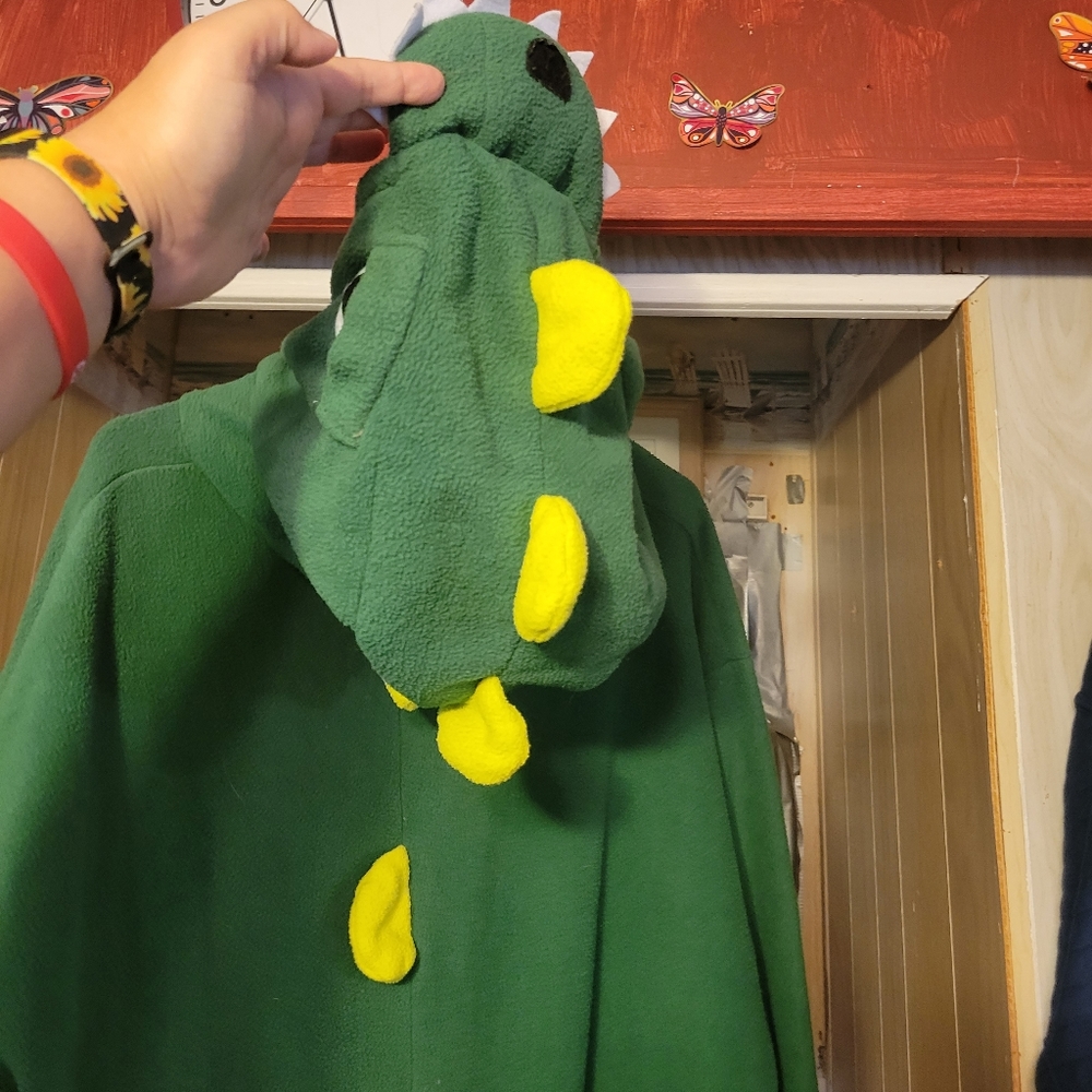 Funzies Onsie Dino/Alligator size 2x